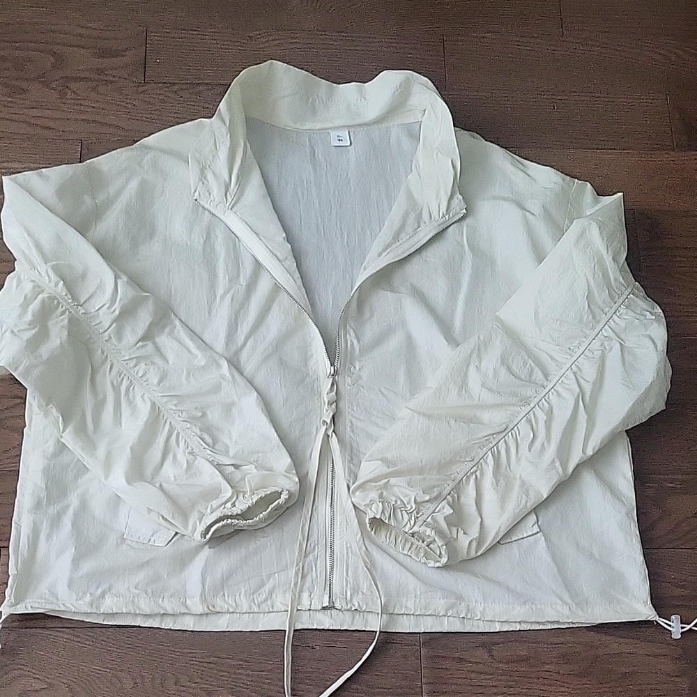 White Zip-Up Jacket - Picture 6 of 9